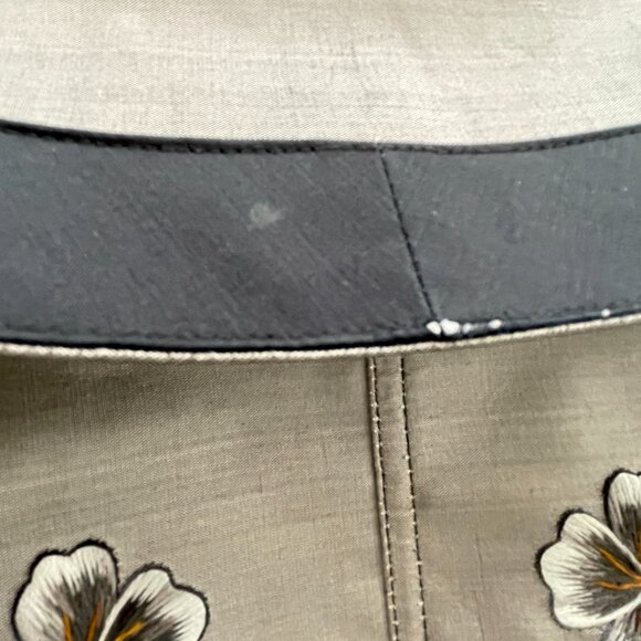 Embroidered Silk Shoulder Purse Black Gray Flowers Concubine Canada - Picture 7 of 8